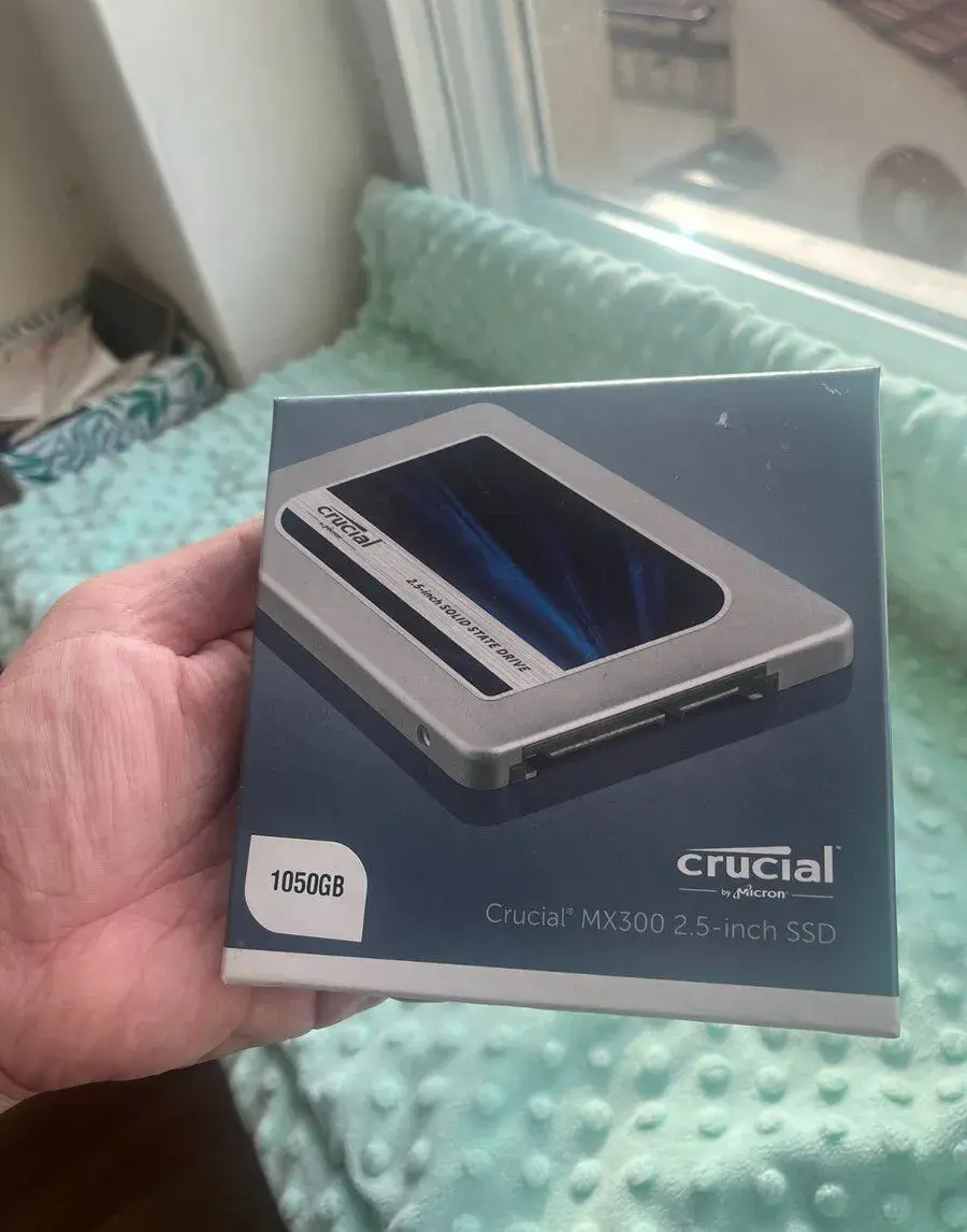 Crucial MX300 1050 GB,2,5 SSD