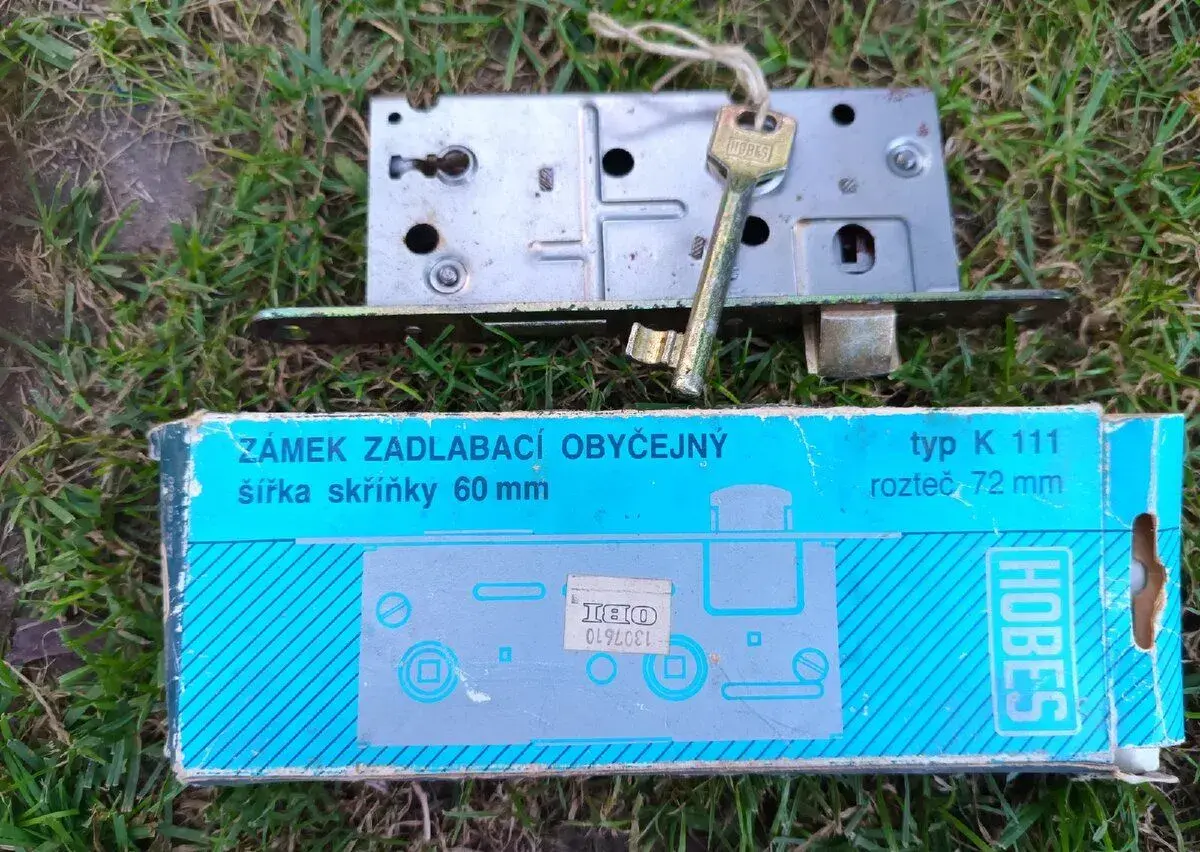 Zámek 72 mm