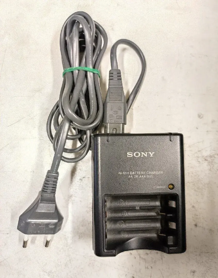 Nabíječka Sony BC-CS2B