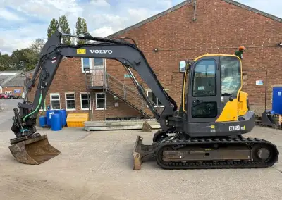 Pásový bagr VOLVO ECR88D PRO, r.v. 2022, 3.398 mth, ROTOTILT