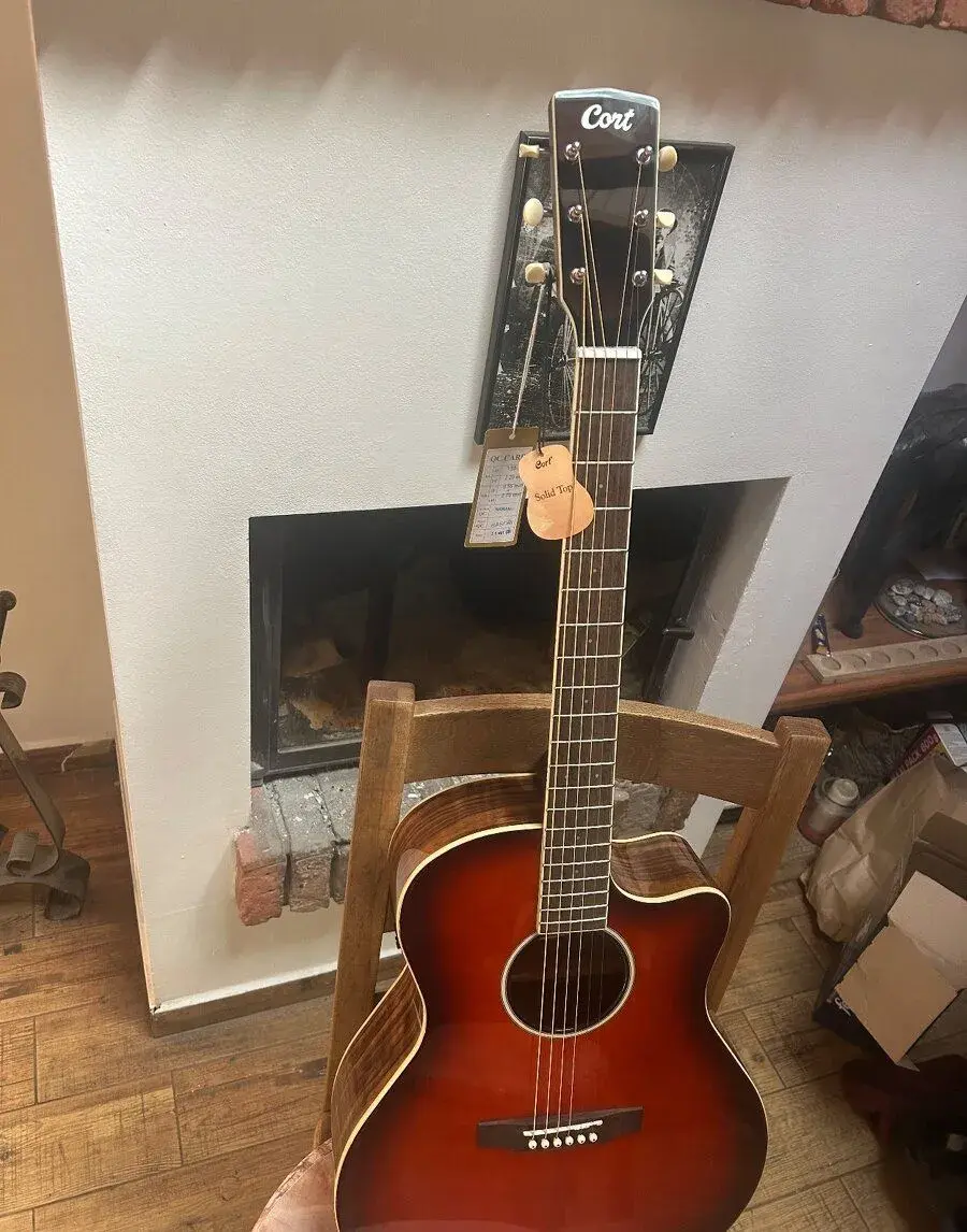 Cort novinka el.akustika Exotic GA Walnut SS + Furch atd.