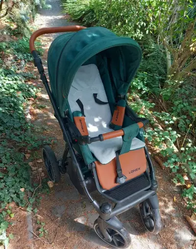 Stylový kočárek s nosností do 22 kg