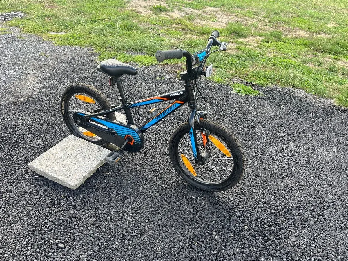Dětské kolo 16" značky Specialized HOTROCK