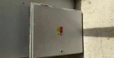 Rozvaděč nástěnná rozvodná skříň