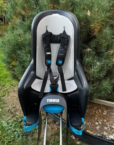 Cyklosedačka Thule RideAlong Dark