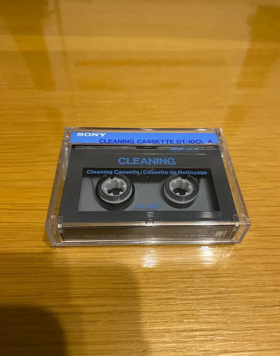 Sony DAT čistící kazeta DT-10CL – téměř nepoužitá