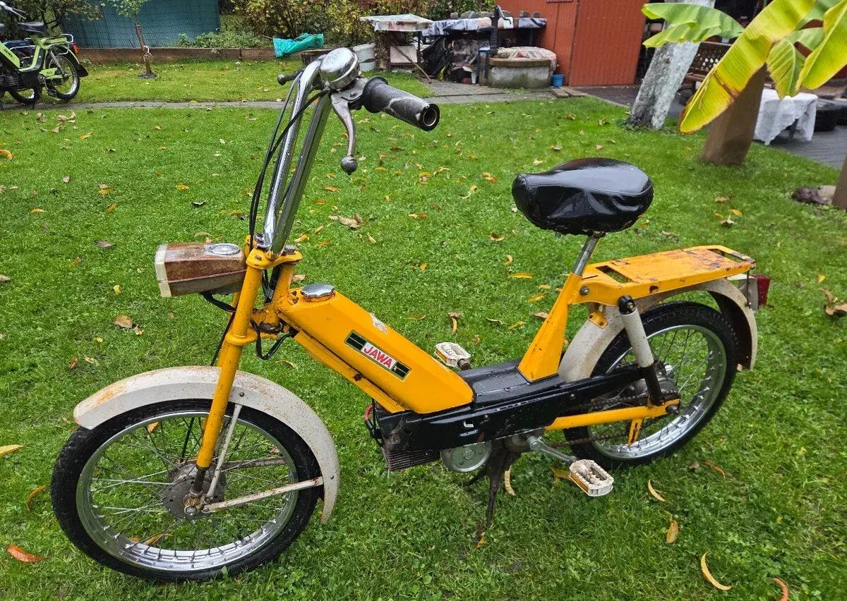 Babetta 207 s kartičkou, žlutá originální s prsíčkama 11.