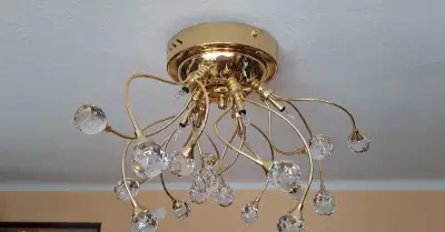 Sada svítidel - lustr, nástěnné, lampa