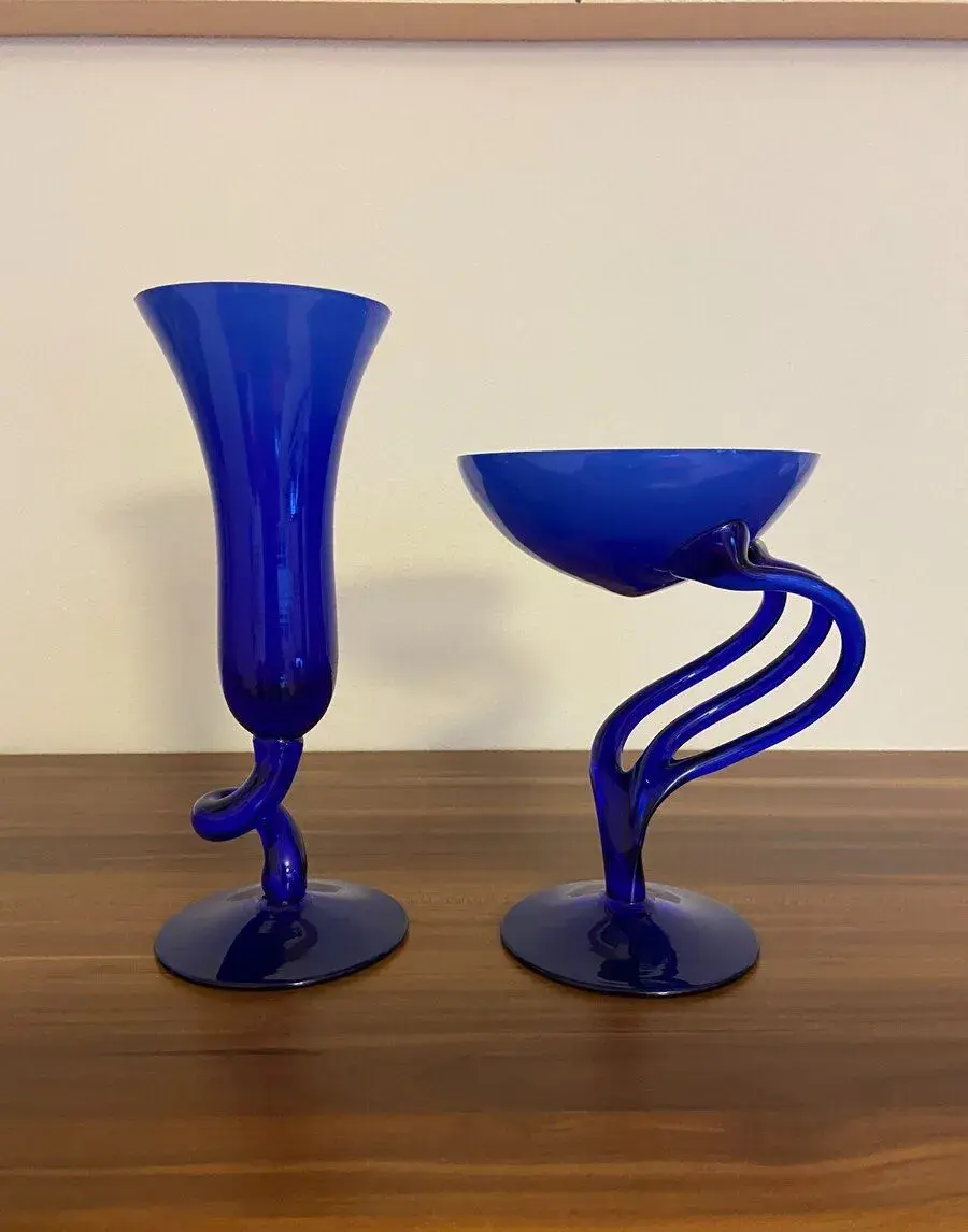 DESIGNOVÉ ORIGINÁLNÍ VÁZY Z ČESKÉHO KOBALTOVÉ MODRÉHO SKLA