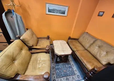 Prodej holandské kožené sedací soupravy vč. stolku