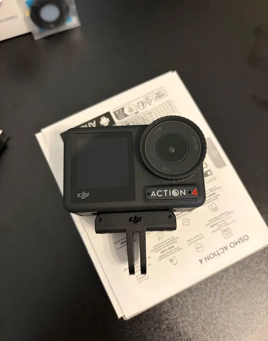 DJI Action 4 Standard Combo
