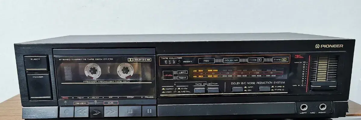 Pioneer CT-770 (vyráběný v letech 1980–1981)