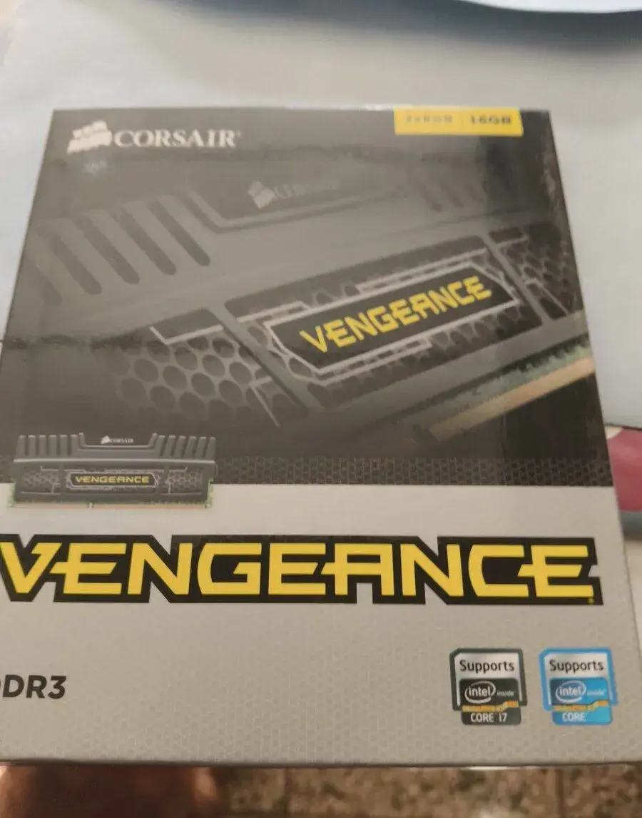 Corsair Vengeance 16GB DDR3 1600MHz CL9 – 2×8GB – NOVÉ