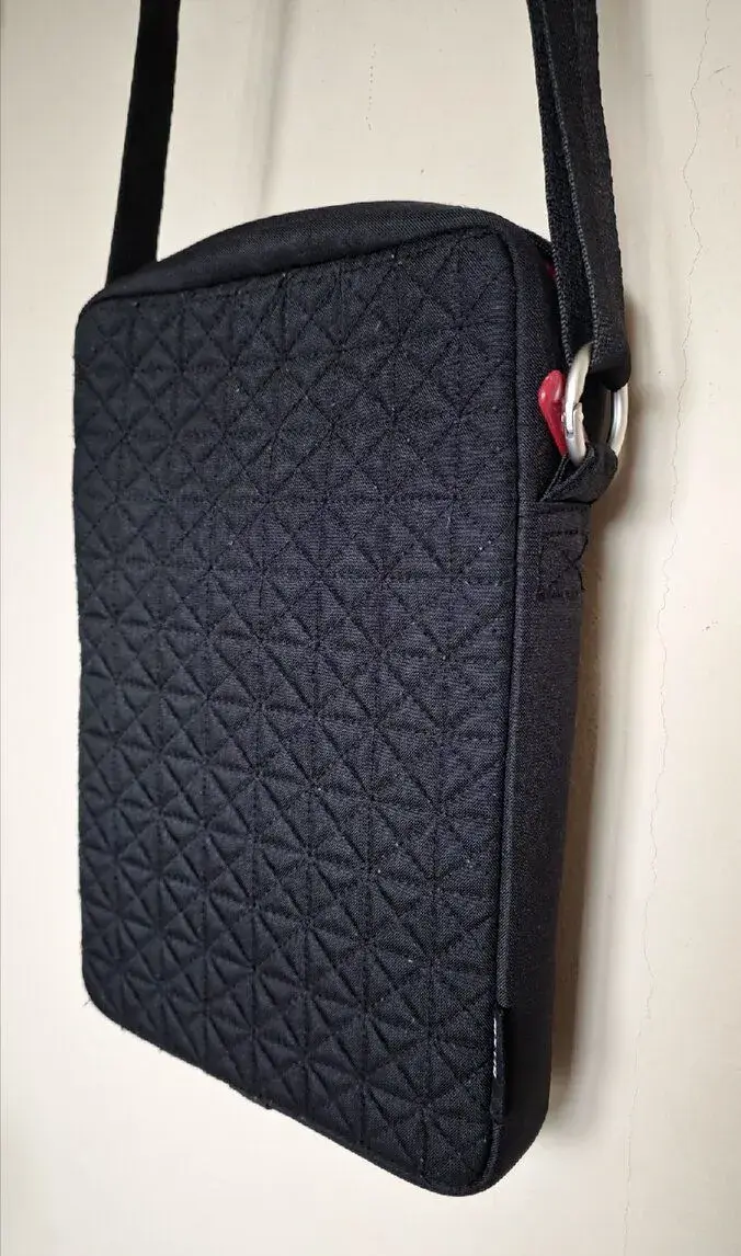 Brašna Belkin na notebook 10,2"