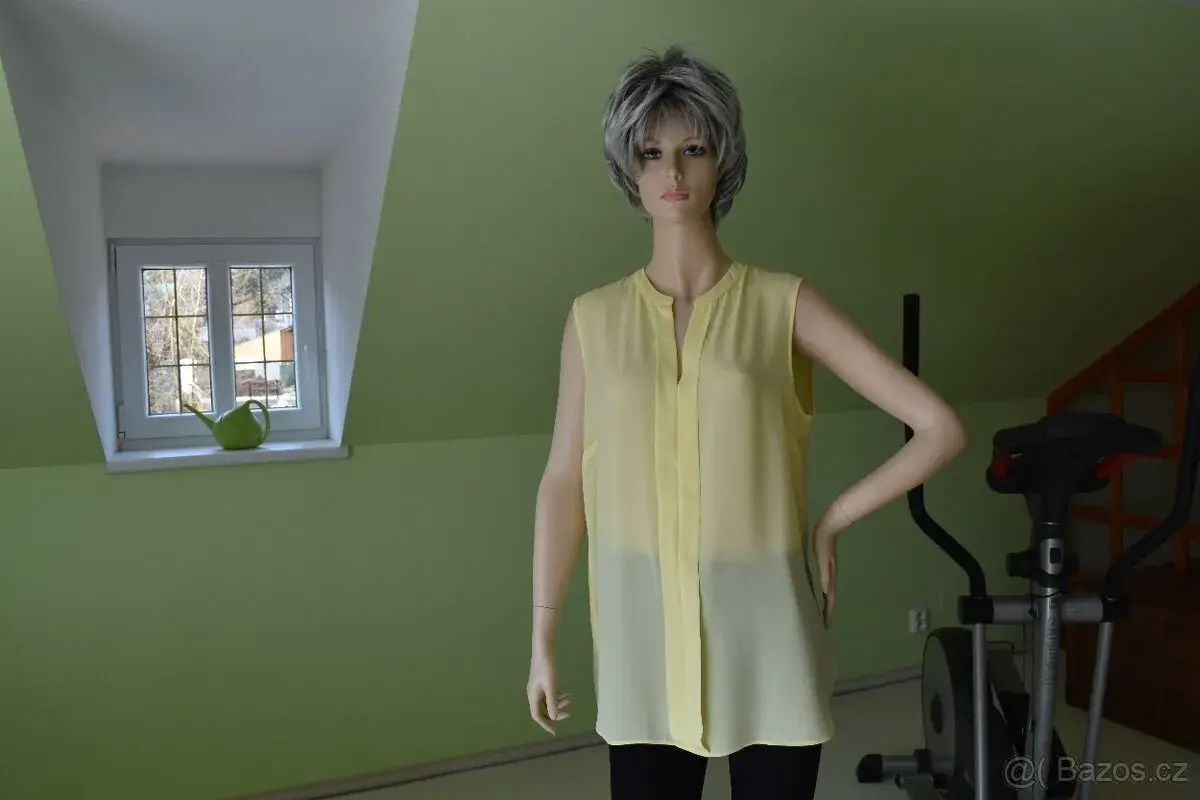 Dámská halenka vel. 44