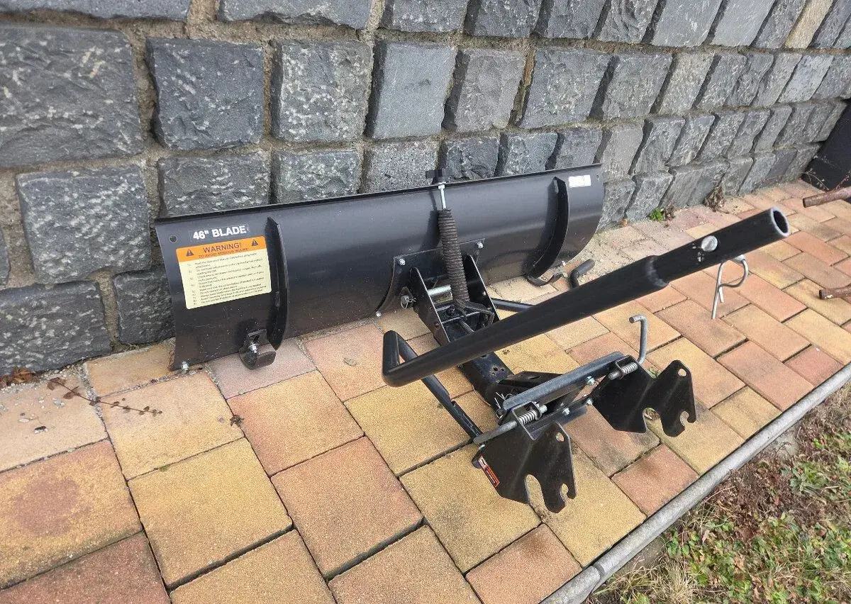 Sněhová radlice XT 117 cm pro Cub Cadet