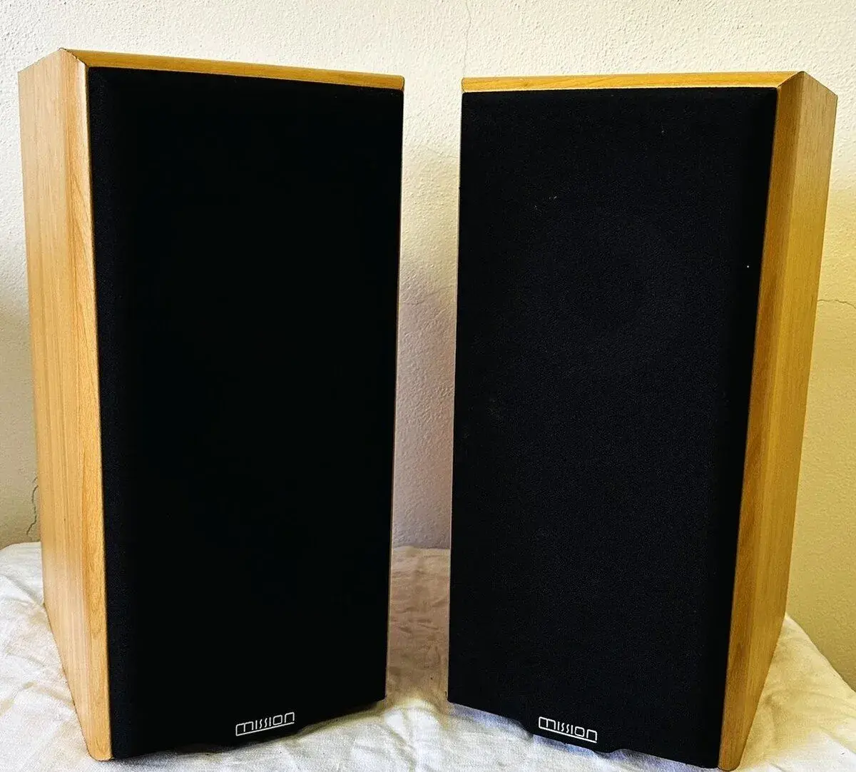 Regálové Hi-Fi reproduktory Mission 701 (100W) - Top stav