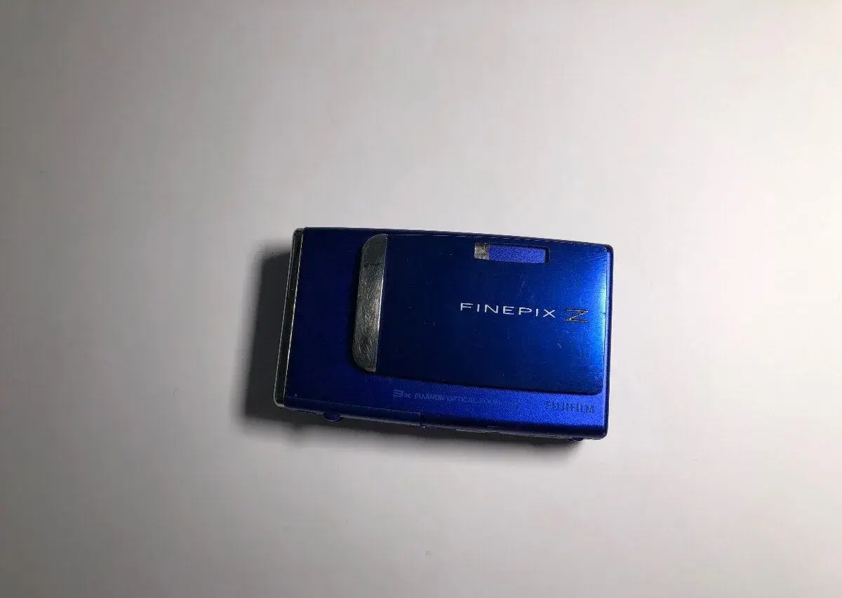Fuji FinePix Z10fd Modrý
