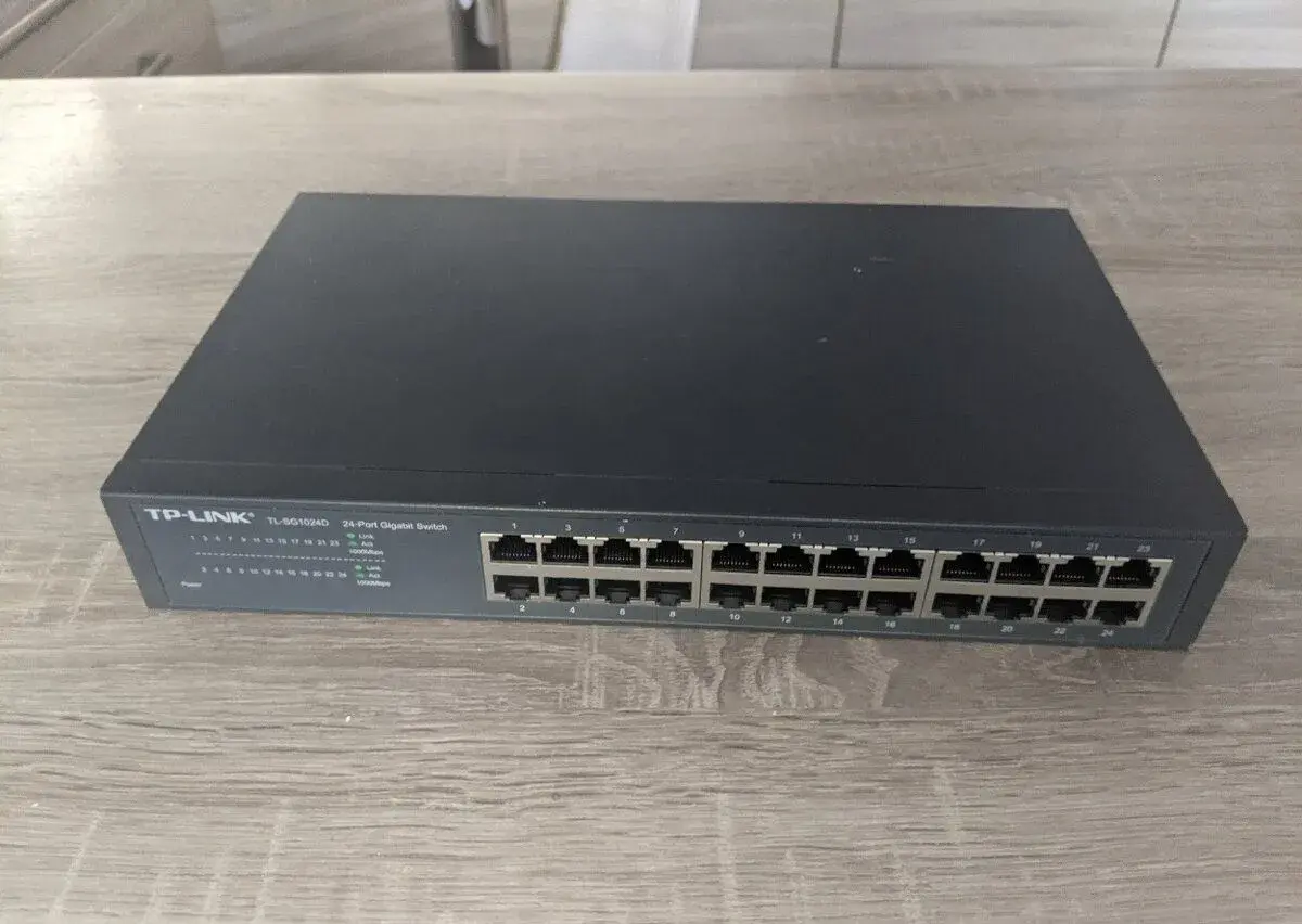 Switch TP-Link Gigabit 24 port TL-SG1024D