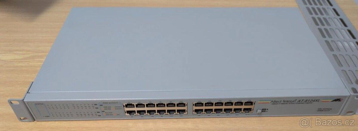Switch Allied Telesis AT-8124XL