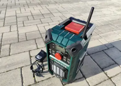 Digitální rádio Parkside PBRA 20-Li B2