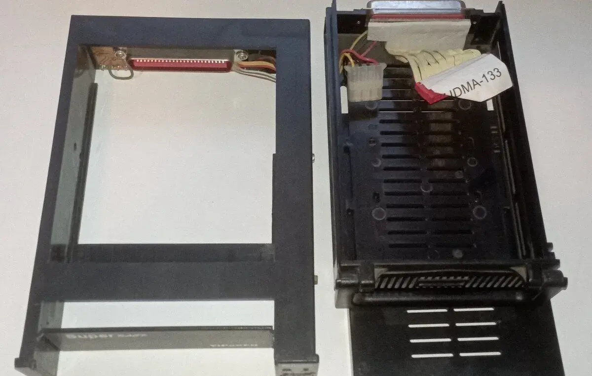 Rámeček a šuplík pro IDE HDD (černý) ViPower VP-1010LSF