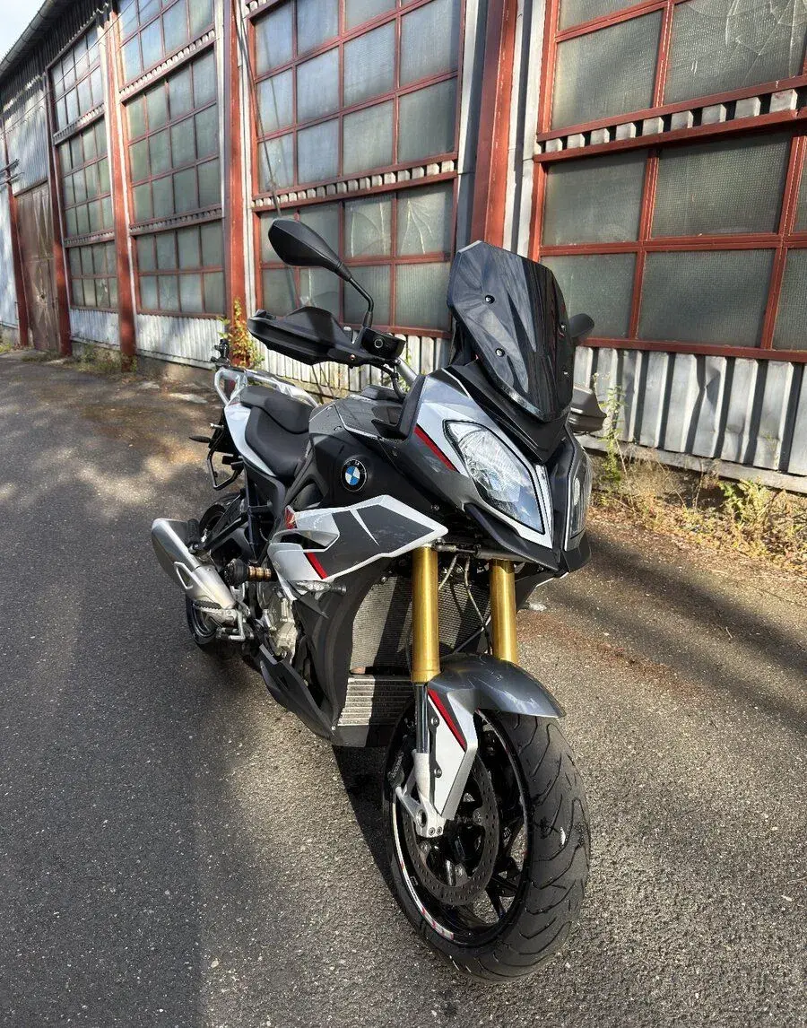 S1000XR