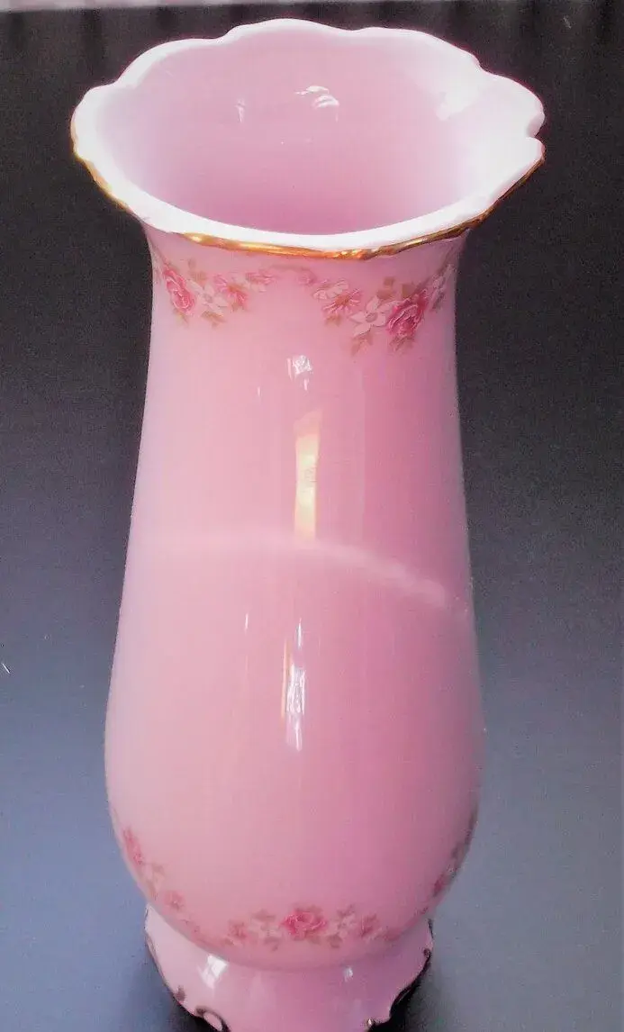 Růžový porcelán