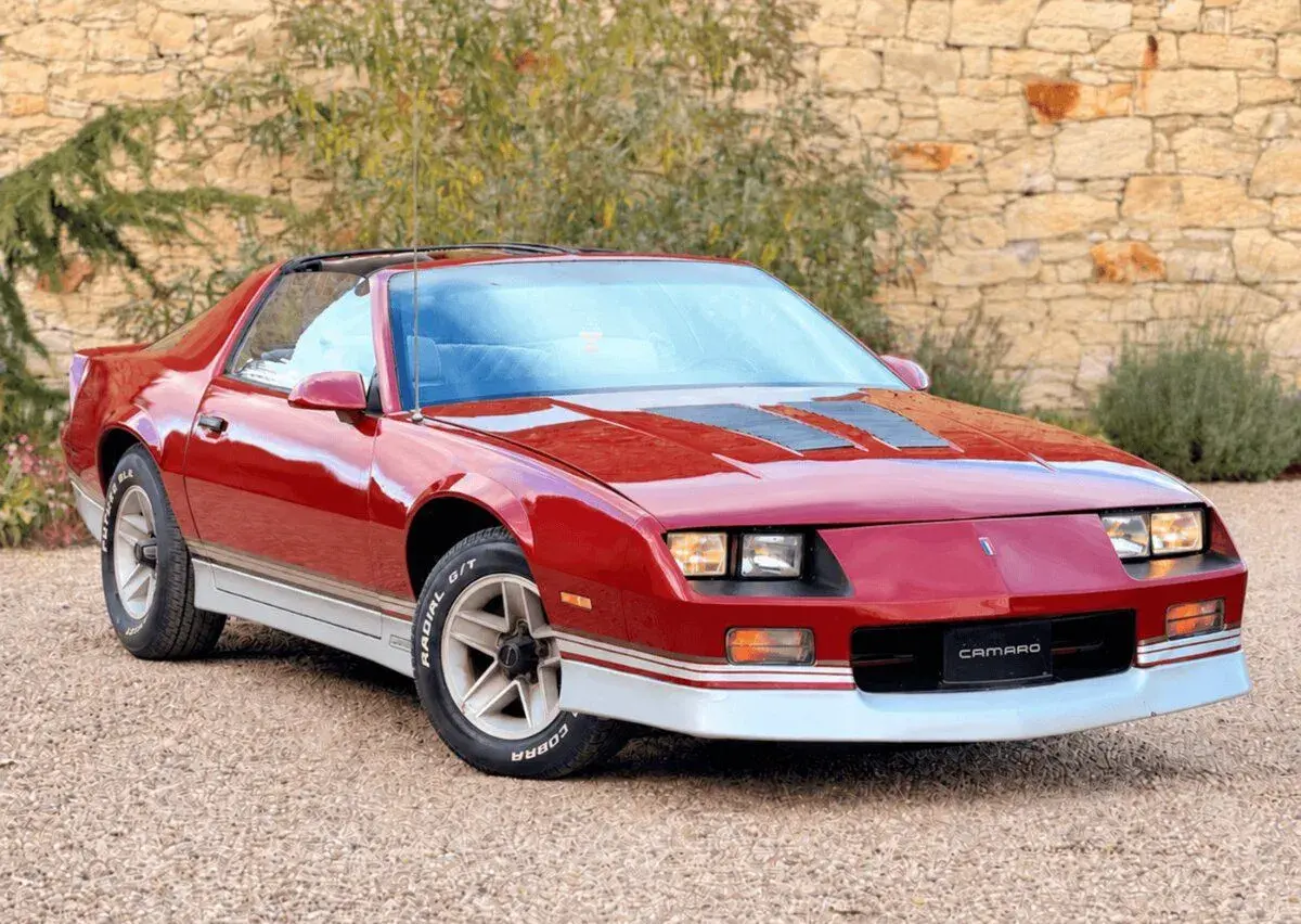 Chevrolet Camaro – 1987, 300 km