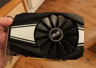 Grafická karta+ základní deska