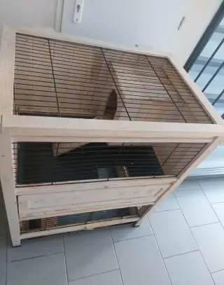 Klec dvoupatrová velká dřevěná