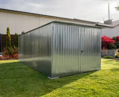 Akční nabídka Plechová garáž 3x5m.