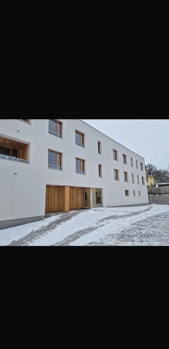Parkovací stání Pardubice- Pardubičky