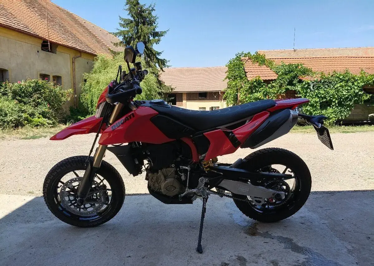 Ducati Mono 698