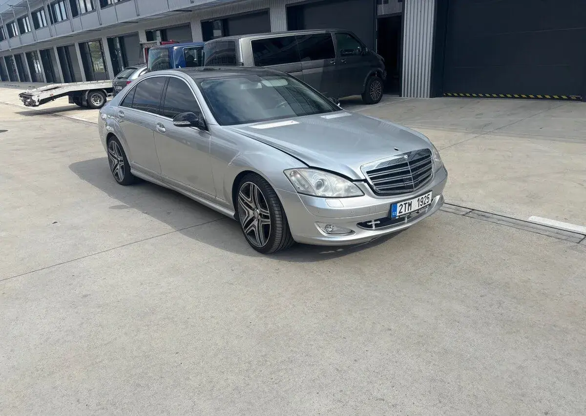 Mersedes s221