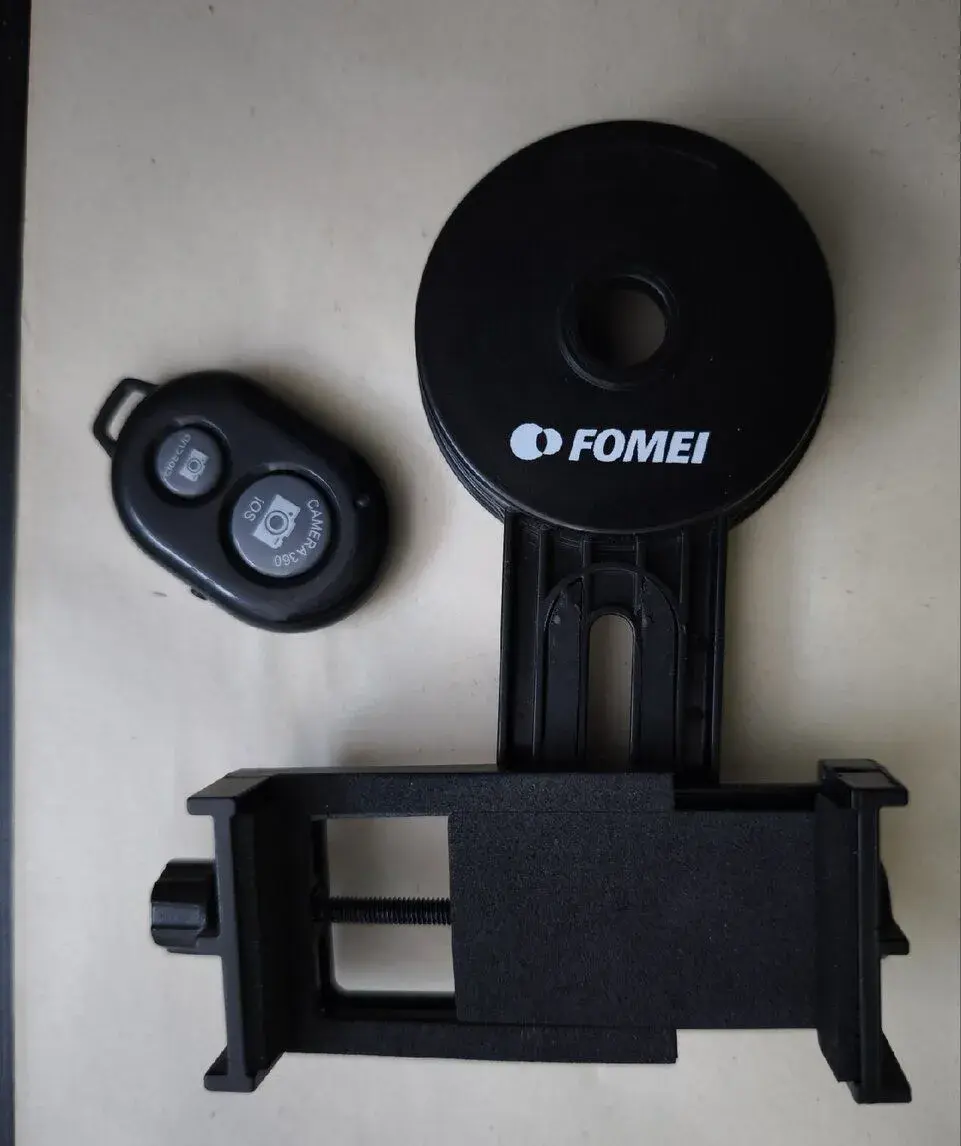 FOMEI adaptér pro mobilní telefon