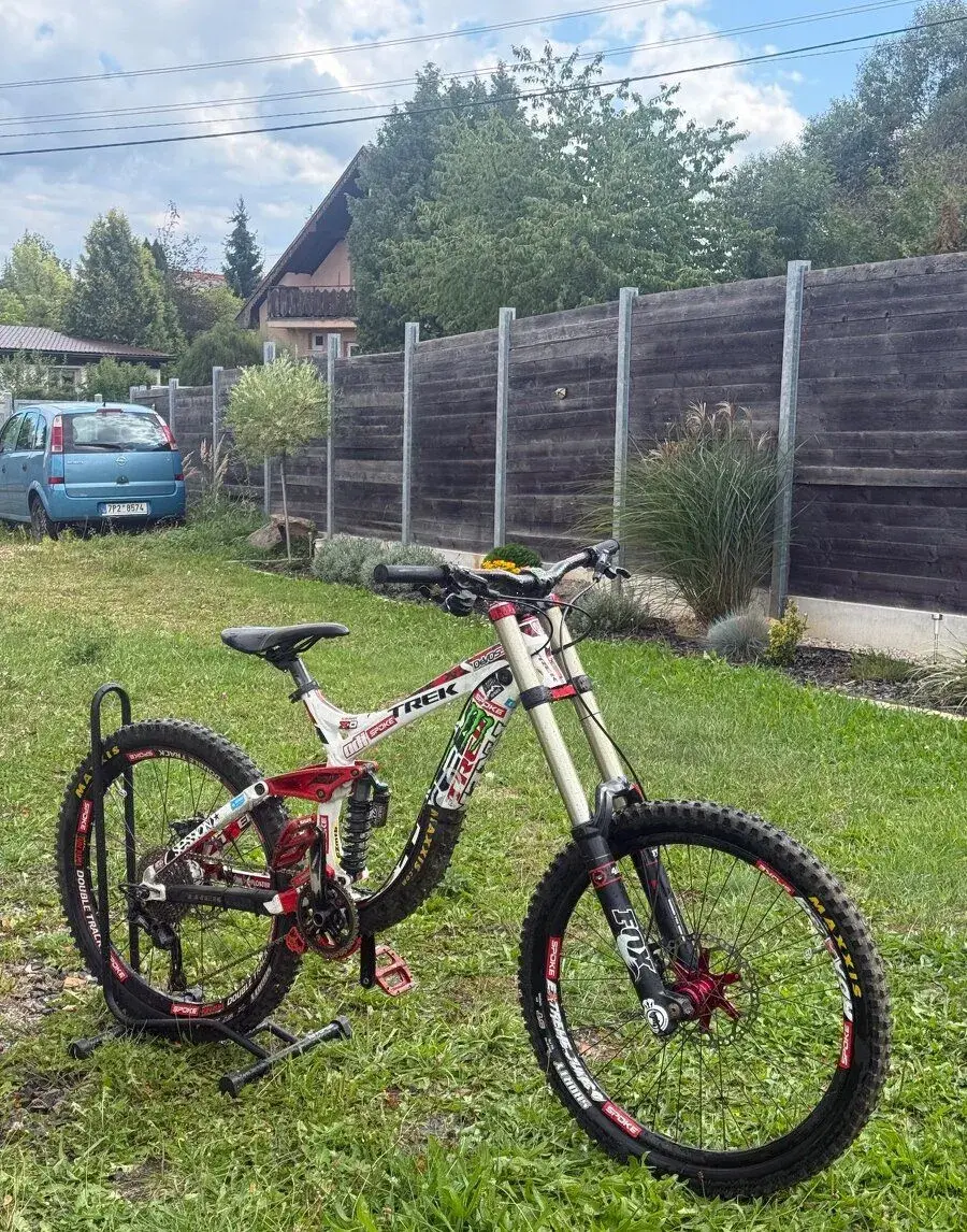 DH kolo Trek Session 88