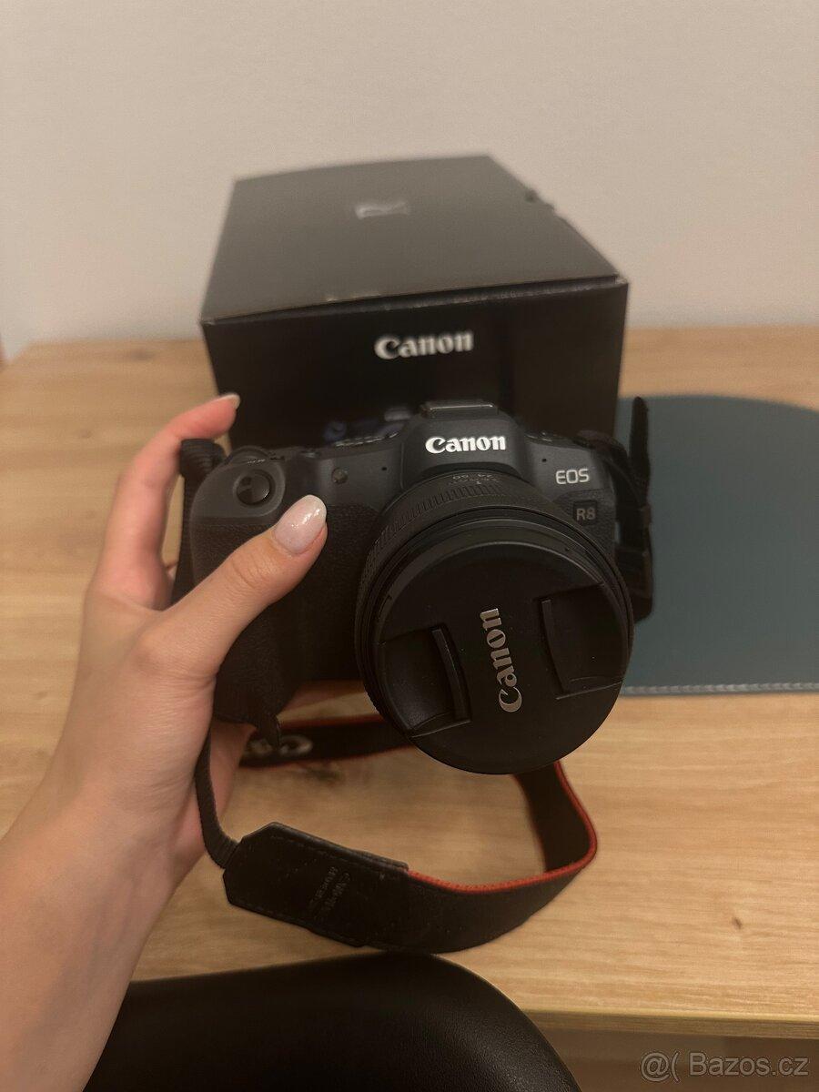 Canon EOS R8
