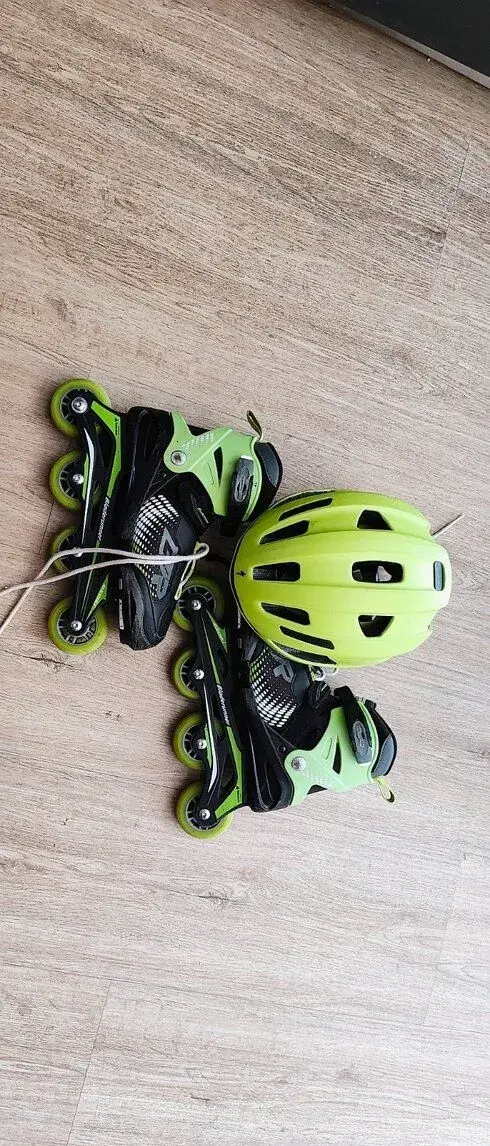 Nastavitelné brusle Rollerblade + přilba Specialized