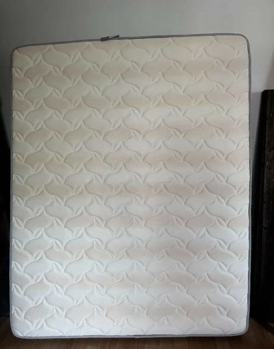 Oboustranná matrace VISCOFOAM DUO 160 × 200 cm.