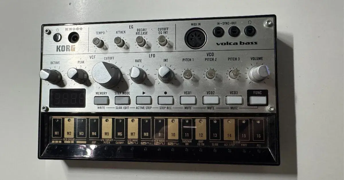 Korg Volca Bass