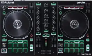Kompaktní DJ kontrolér Roland DJ-202