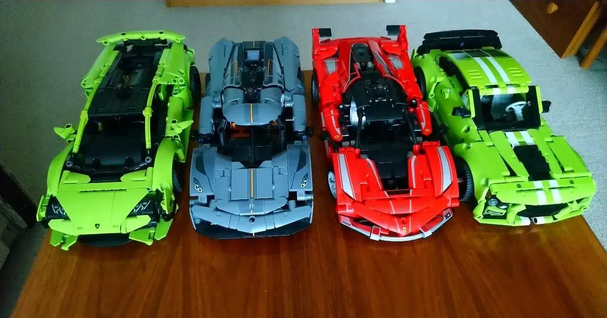 4x lego technic auta
