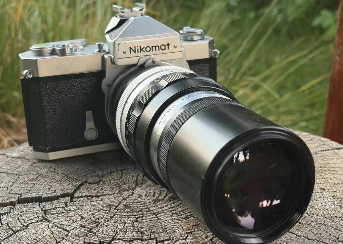 Nikon FTN Nikomat + Nikkor Q 200mm f/4