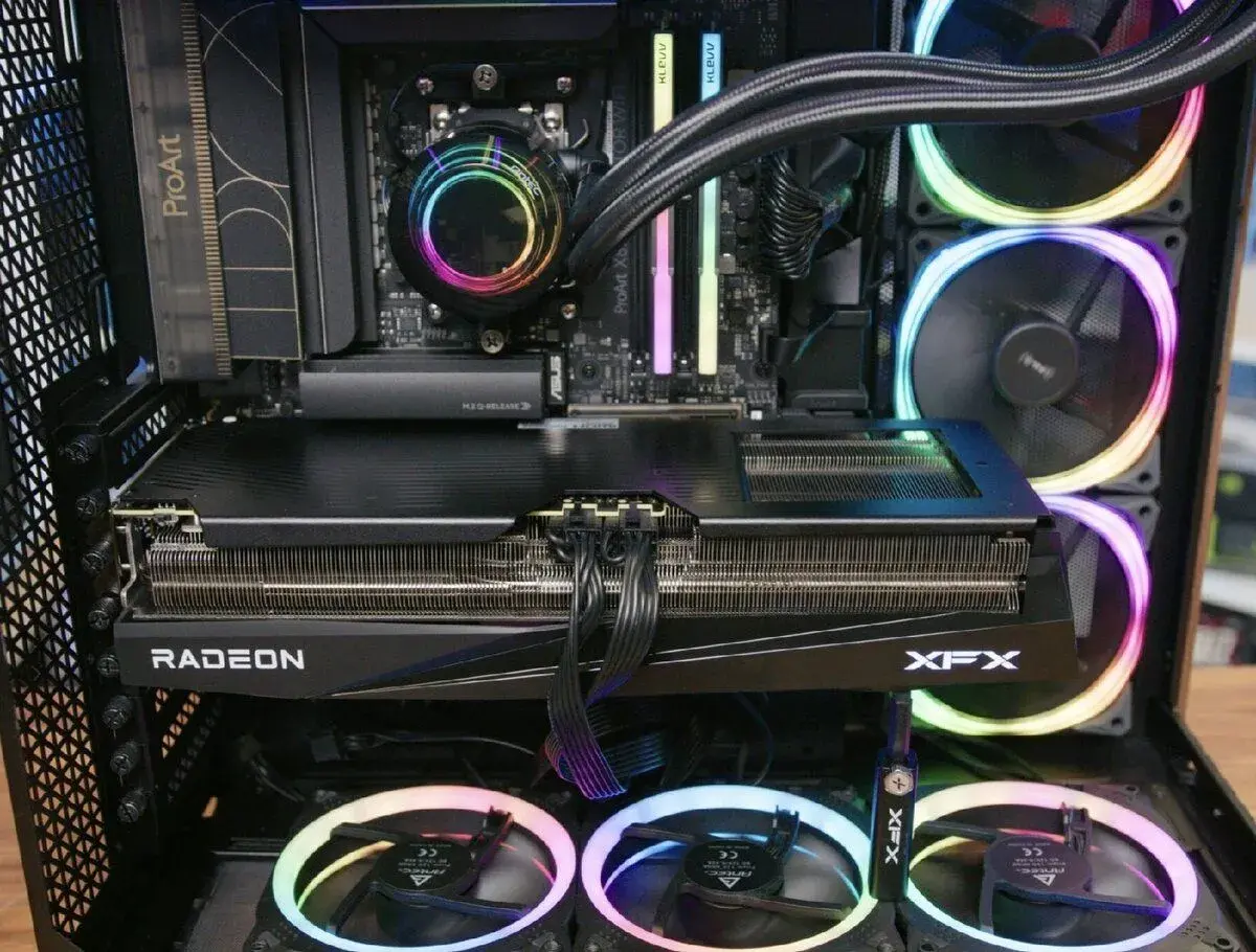 AMD Radeon XFX Quicksilver 9070XT 16GB, NOVÁ, plná záruka