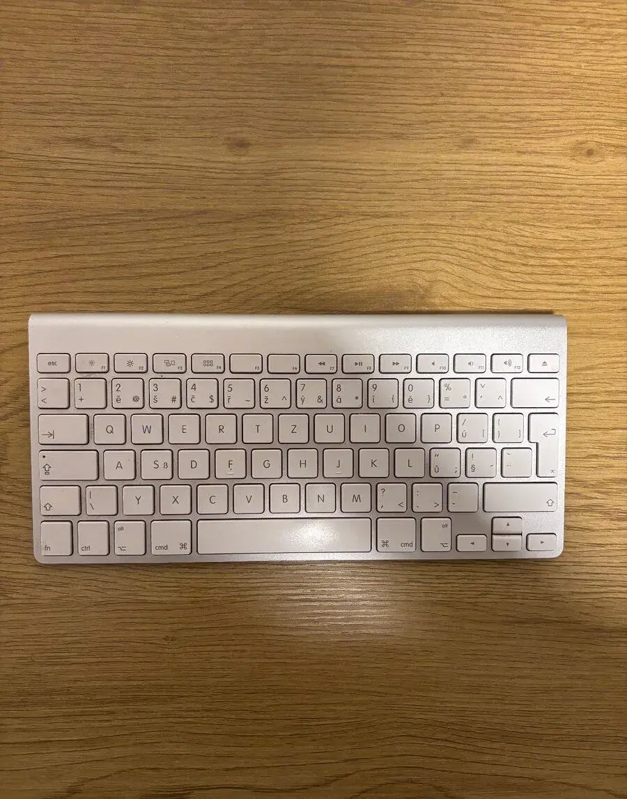 Apple Wireless Keyboard – bezdrátová klávesnice
