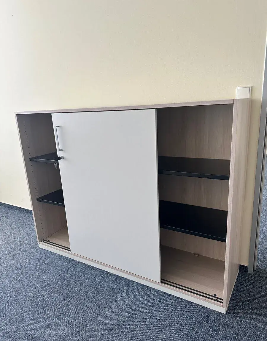 Komoda Steelcase 117x 160x 43cm - více kusů