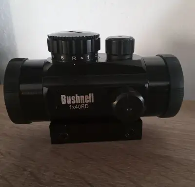 Kolimátor tubusovy Bushnell