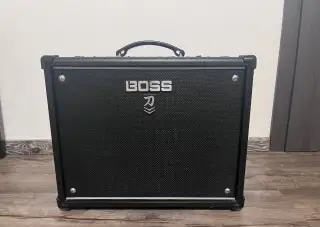 Kytarové kombo Boss Katana 50 MkII