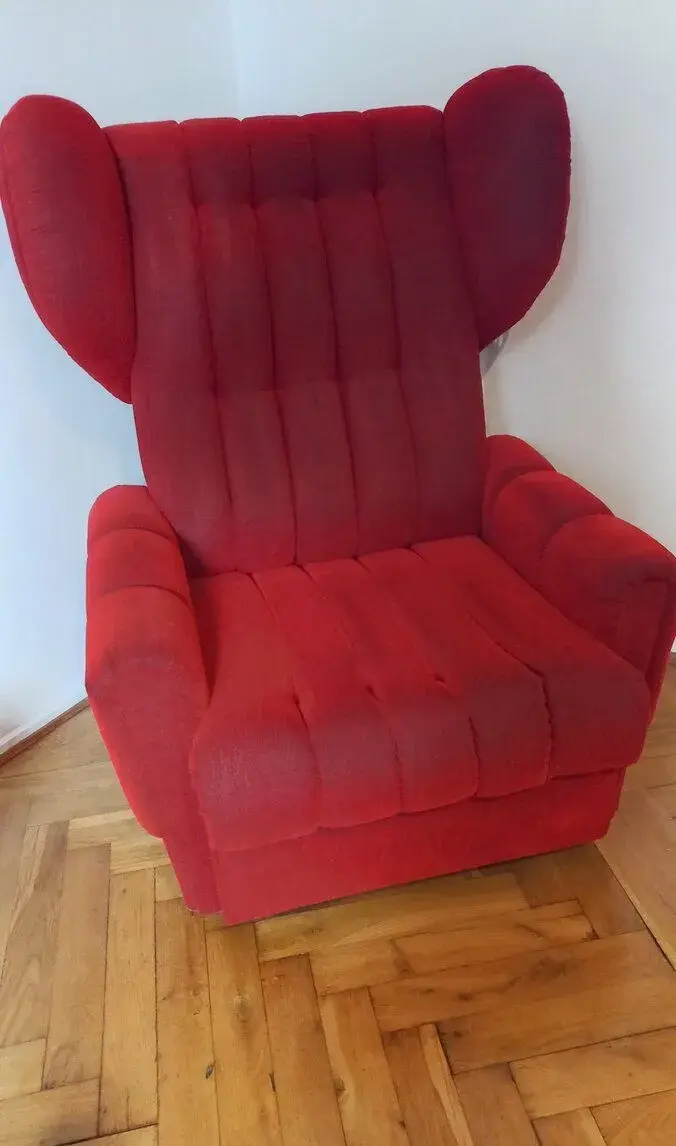 Křeslo-ušák